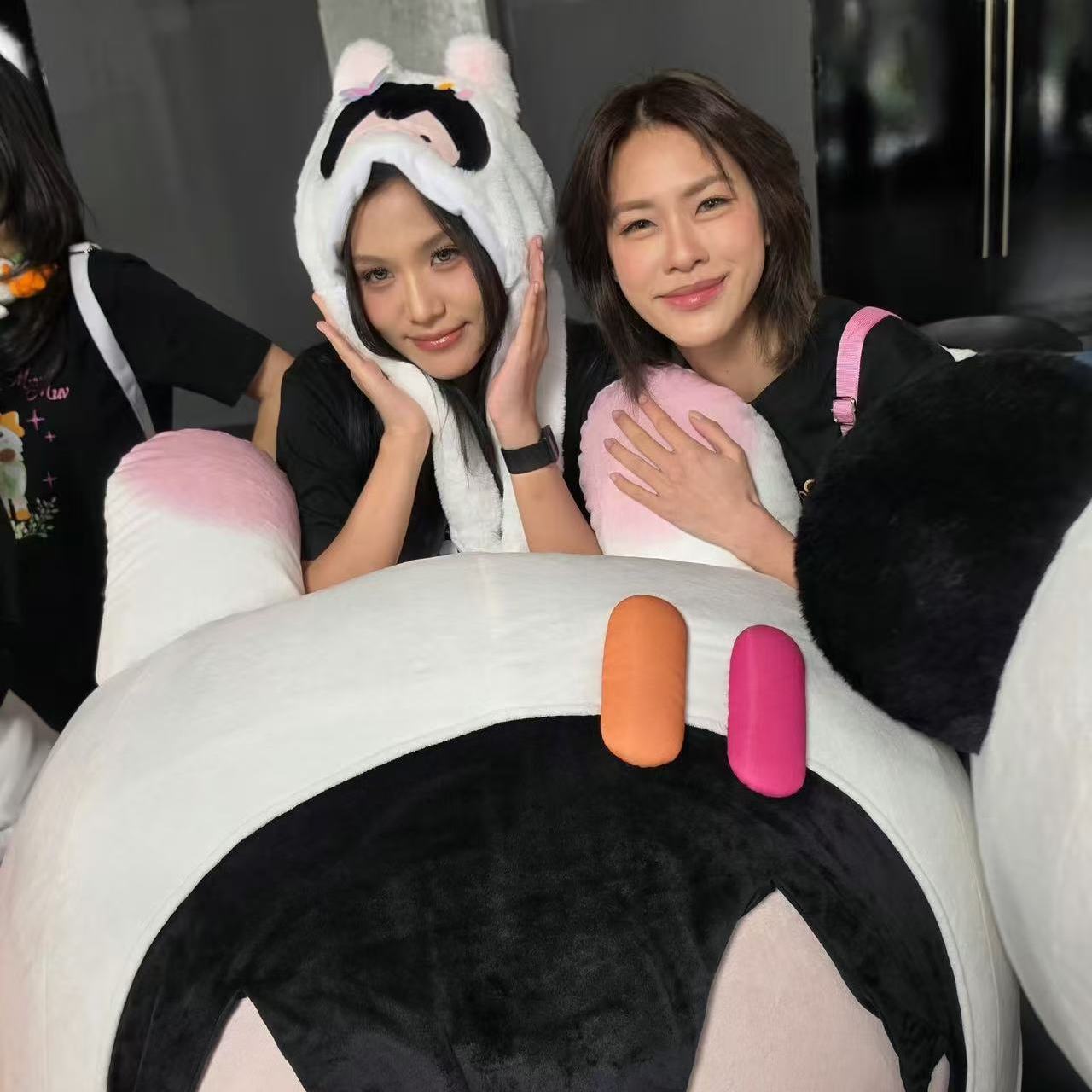 Thailand Us The Series EmiBonn - огляд і ціна Summer Clothing For Teens